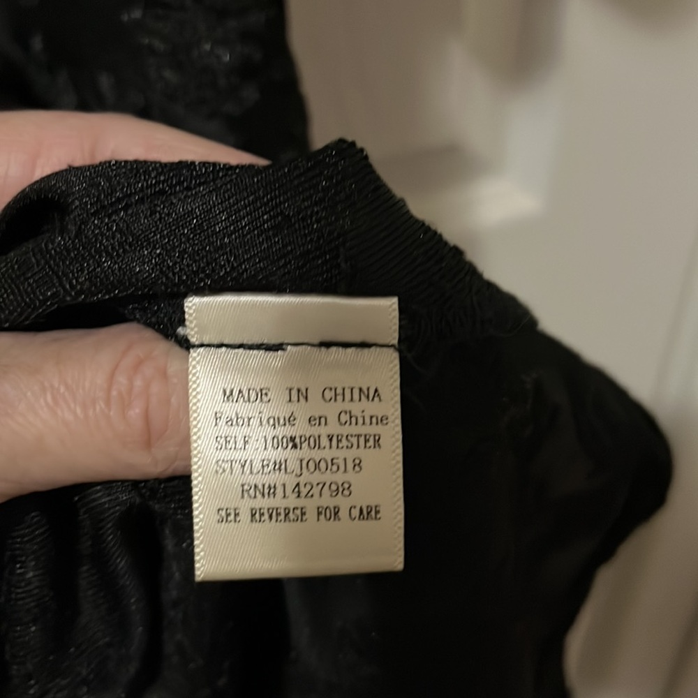 NWT Loveriche black velvet duster with bell sleeves Size S - Picture 4 of 9